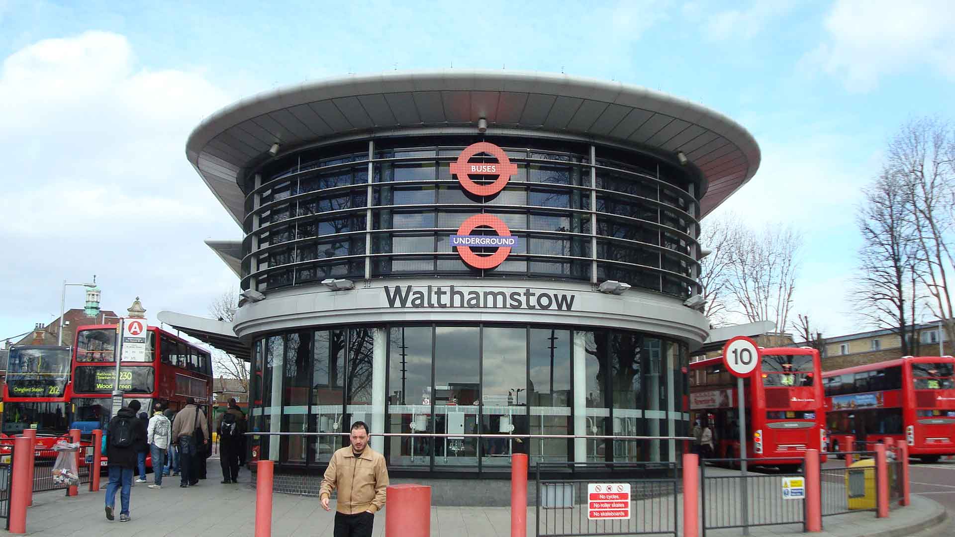 Right Removals Walthamstow Right Removals Walthamstow - Removal companies Walthamstow